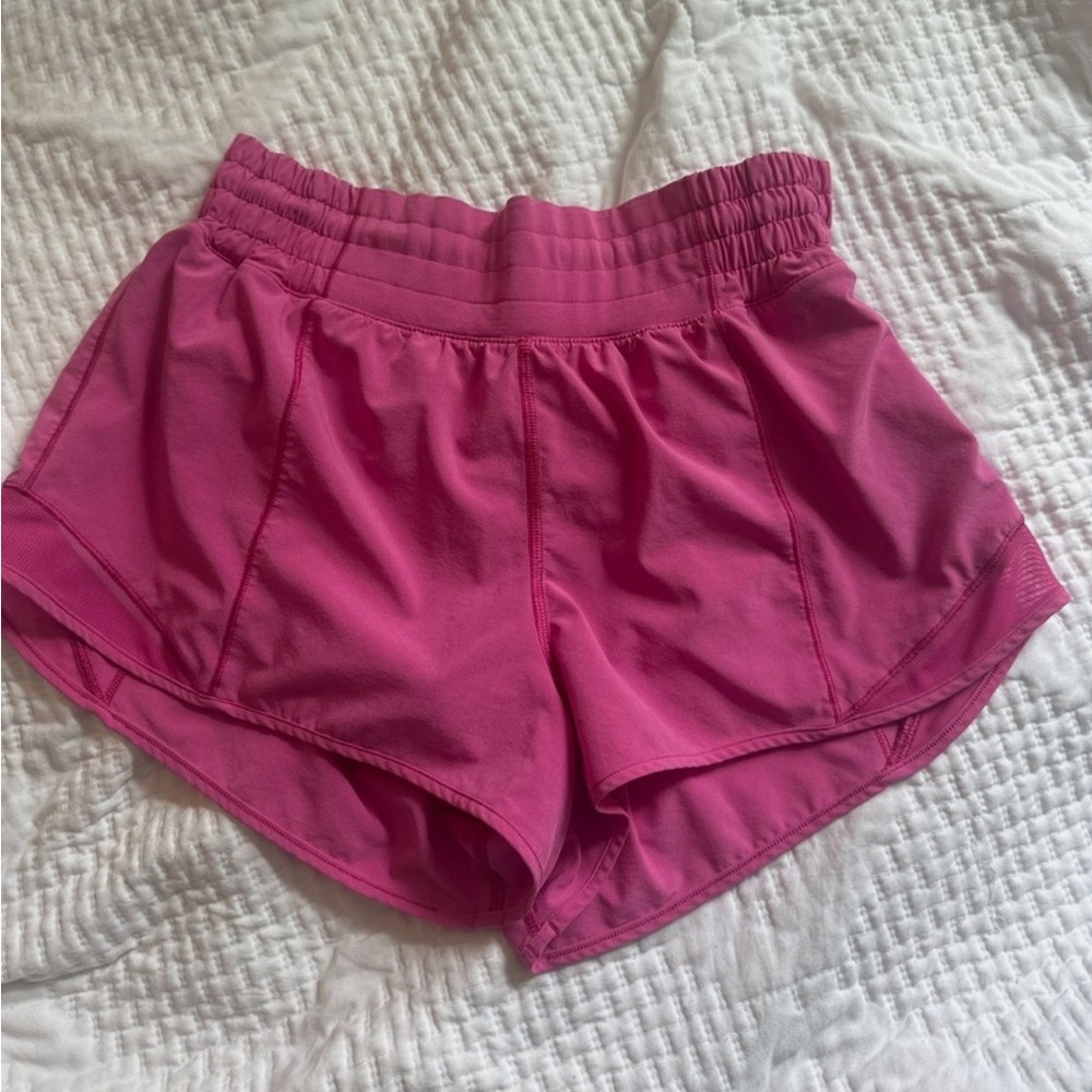 Lululemon Hot Pink Hotty Hot Shorts, 2.5 inseam high-rise, size 6!